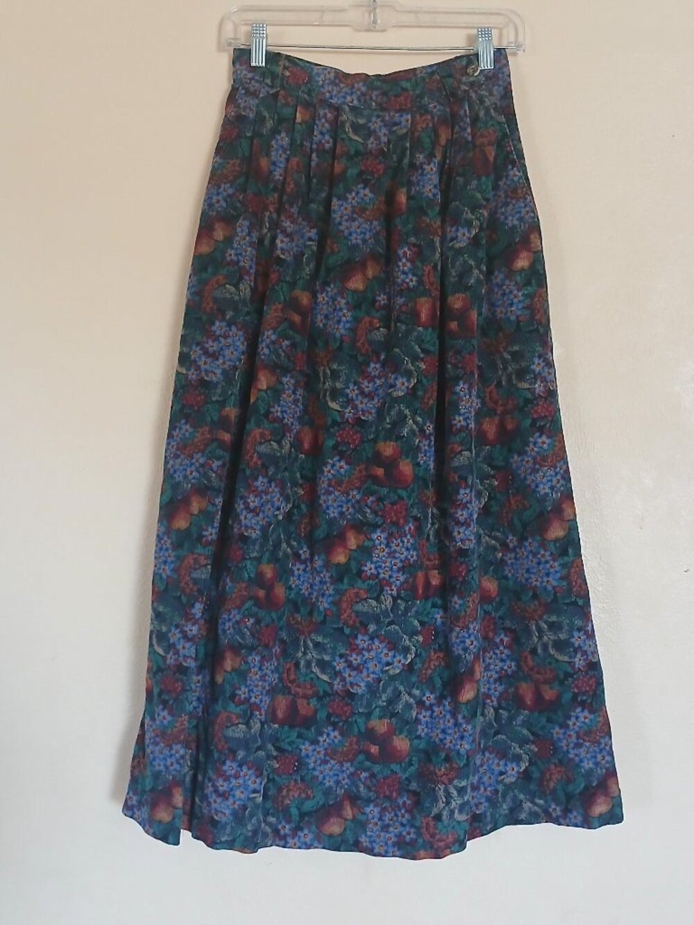 Vintage LL Bean Fruit and Floral Corduroy Skirt Women's Size 8